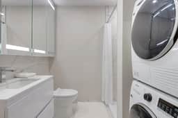 Modern Studio in the Old Port of MTL -2B