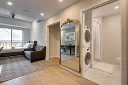 Modern Studio in the Old Port of MTL -2M
