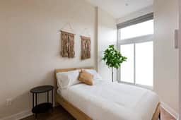 Beautiful 2 BDR with Sofa Bed and Sky Light - 1
