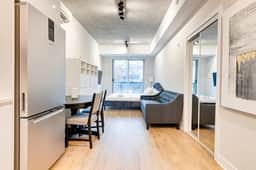 Modern Studio in the Old Port of MTL - 2i