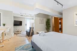 Heritage Mansion 1BR unit in heart of MTL