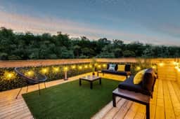 Luxury Penthouse w/Rooftop Patio & Parking - 8