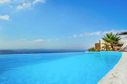 M11 - King and Queens Villa - Luxury Villa with pool & gym