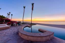 M11 | 3BDR Luxury Beachfront Villa with Pool!