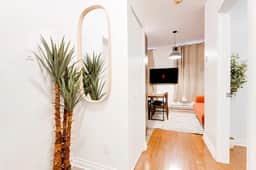 M11 | Boulevard Suites: 2BR - 2B