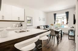 M11 | Le Mile End: 1BR + Sofa Bed - 3A