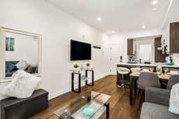 M11 | Le Mile End: Studio - 2C
