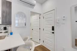 M11 | Le Mile End: Studio - 3B