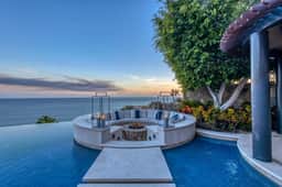 M11 | Luxury 6BR Oceanview Villa w/ Pool