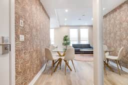 M11 | Mount-Royal Suites: 2BR + sofa bed - 211