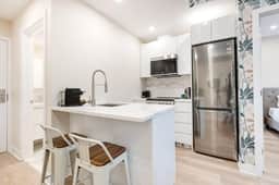 M11 | Mount-Royal Suites: 2BR + sofa bed - 22
