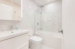 M11 | Mount-Royal Suites: 2BR + sofa bed - 22