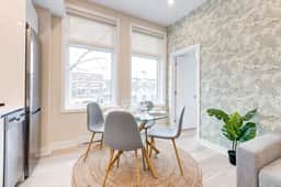 M11 | Mount-Royal Suites: 2BR + sofa bed - 25 - Image 4