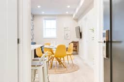 M11 | Mount-Royal Suites: 2BR + sofa bed - 32