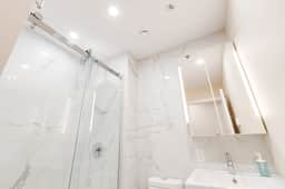M11 | Mount-Royal Suites: 2BR + sofa bed - 39
