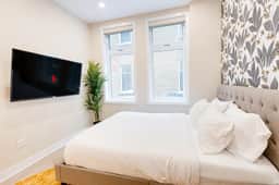 M11 | Mount-Royal Suites: Studio - 28