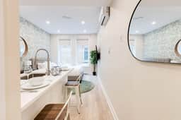 M11 | Mount-Royal Suites: Studio - 37