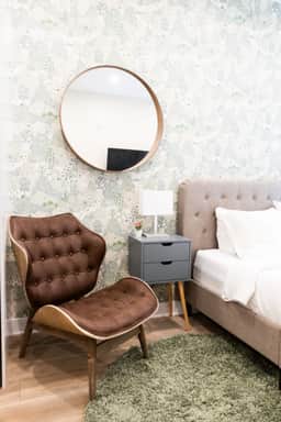 M11 | Mount-Royal Suites: Studio - 37