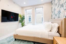 M11 | Mount-Royal Suites: Studio - 38