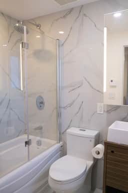 Modern Studio Located in Downtown Montreal - 44