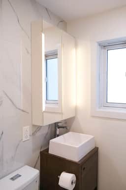 Modern Studio Located in Downtown Montreal - 44