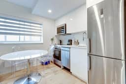 Luxury Studio w/AC in Heart of Montreal - 46 - Image 5