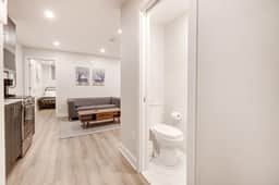 Renovated 3BR Apartment in the Heart of MTL - 11 - Image 5