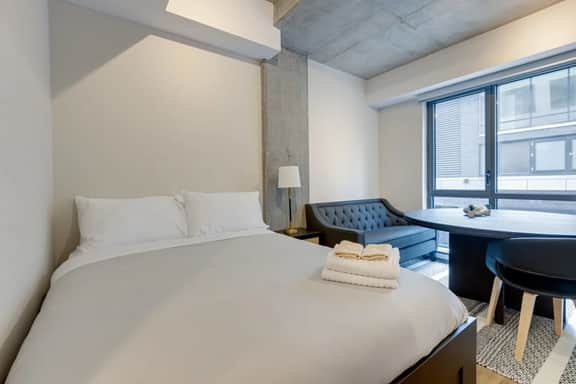 Modern Studio in the Old Port of MTL -2H