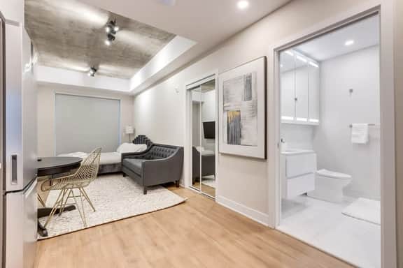 Modern Studio in the Old Port of MTL - 1F