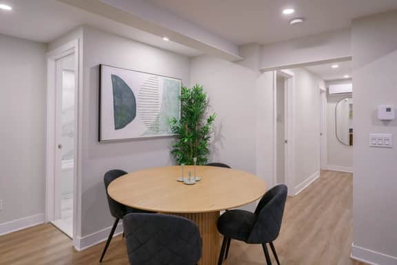 *Newly Renovated & Clean 4bdr in The Plateau