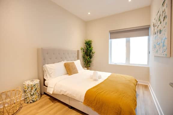 Bright 2BR w/Skylights in Plateau, MTL - 3