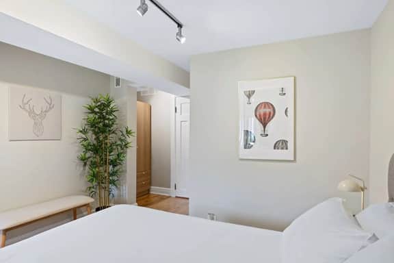 Heritage Mansion 1BR unit in heart of MTL