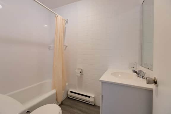 M11 | Le Cavalier du Moulin: 1 bed + sofa bed - 1C