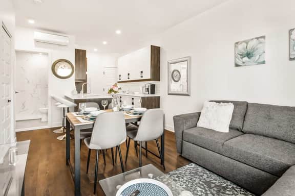 M11 | Le Mile End: 1BR + Sofa Bed - 3A