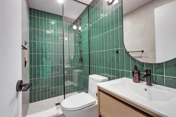 M11 | Le Mile End: 1BR - 1C