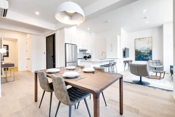 M11 | Luxury Suites: 1BR - B1