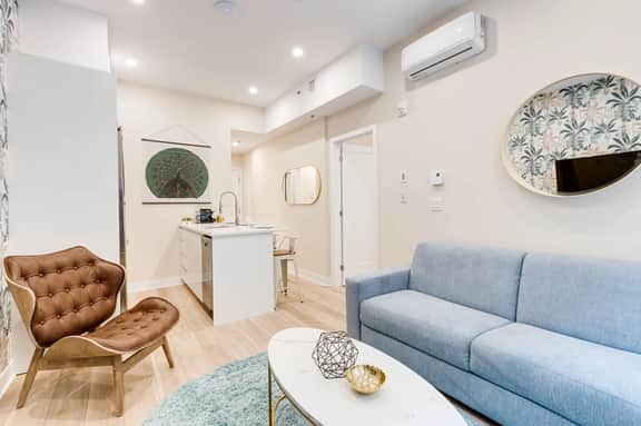 M11 | Mount-Royal Suites: 1BR + sofa bed - 26