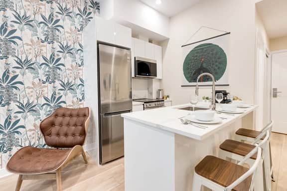 M11 | Mount-Royal Suites: 1BR + sofa bed - 26