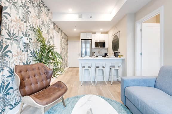 M11 | Mount-Royal Suites: 1BR + sofa bed - 34