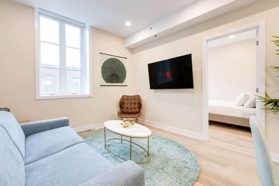 M11 | Mount-Royal Suites: 2BR + sofa bed - 22