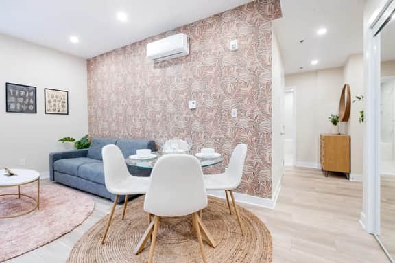 M11 | Mount-Royal Suites: 2BR + sofa bed - 31