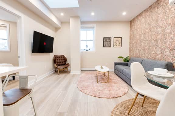 M11 | Mount-Royal Suites: 2BR + sofa bed - 31