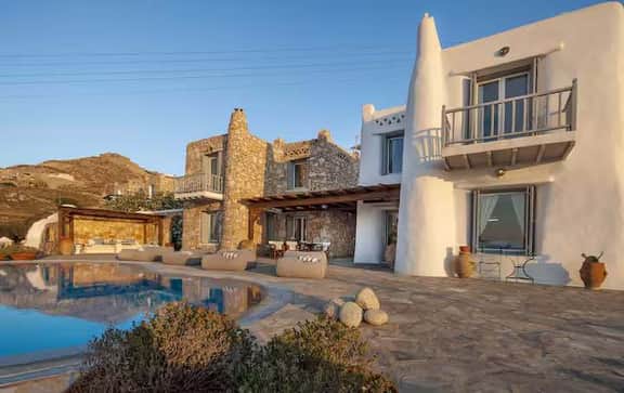 M11 | Villa of the *Gods* - Paradise with a view