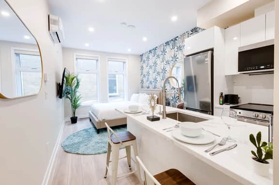 Studio | Mont Royal Suites