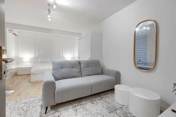 Chic & Modern Studio *Perfect Location* - 34