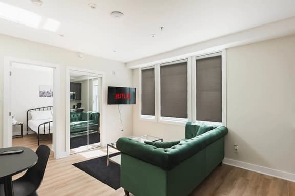 Chic & Modern 2BR w/AC in the Heart of MTL- 57