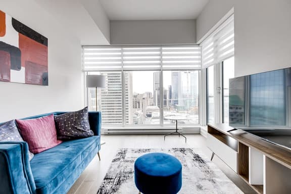Gorgeous High-Rise In the Heart of Montreal - 24L