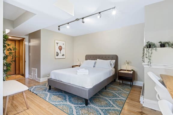 Heritage Mansion 1BR unit in heart of MTL