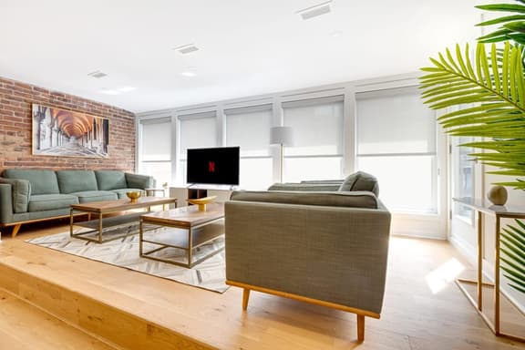Luxury Penthouse w/Rooftop Patio & Parking - 8