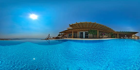 M11 - Seaview Villa - Luxury Villa with pools & views!